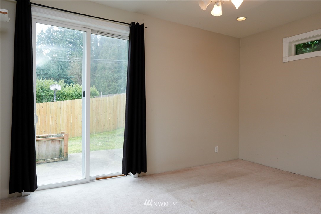 22714 4th Avenue Southeast Bothell, WA 98021 - Photo 8 of 21