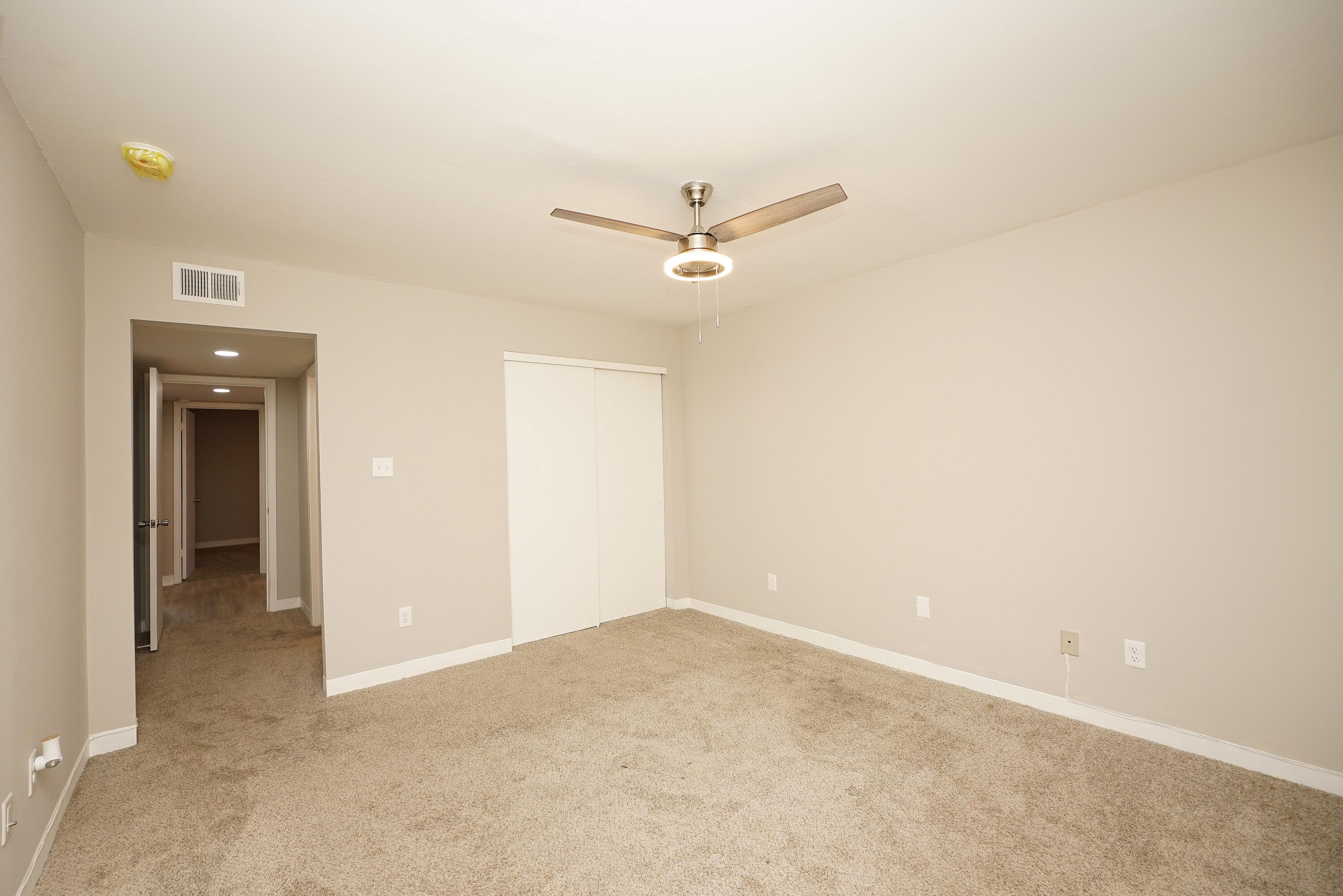 210 Pelham Road, Unit 212A Fort Walton Beach, FL 32547 - Photo 19 of 34 Primary bedroom