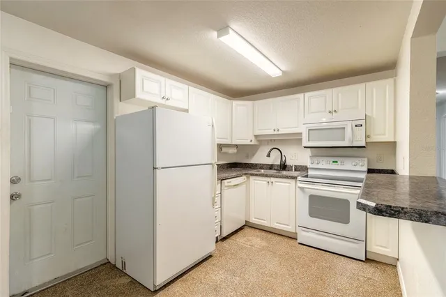 $210,000 | 1113 Berkshire Road, Daytona Beach, FL 32117