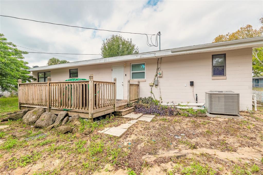 1113 Berkshire Road Daytona Beach, FL 32117 - Photo 23 of 24