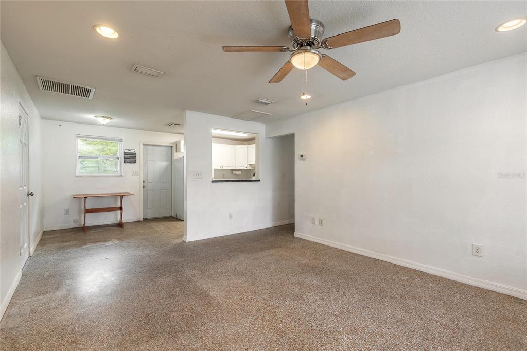 1113 Berkshire Road Daytona Beach, FL 32117 - Photo 4 of 24