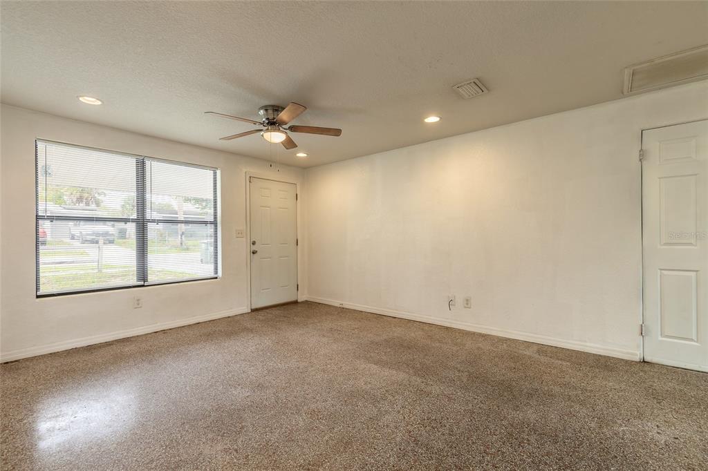 1113 Berkshire Road Daytona Beach, FL 32117 - Photo 6 of 24