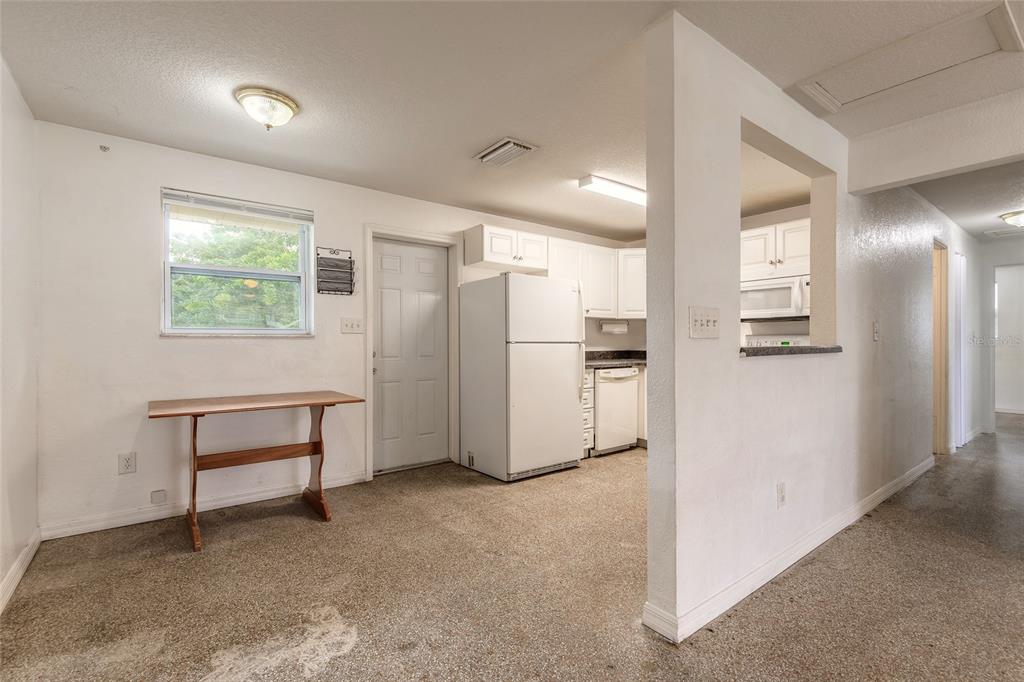 1113 Berkshire Road Daytona Beach, FL 32117 - Photo 8 of 24