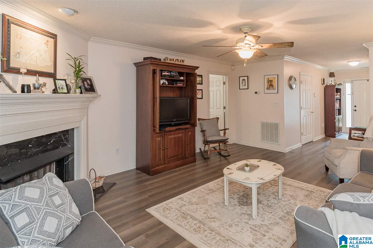 161 Lake Terrace Alabaster, AL 35007 - Photo 9 of 39