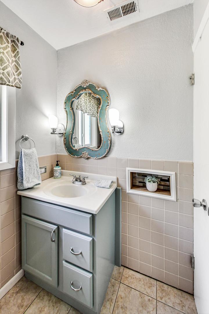 336 Sunset Lane Wheeling, IL 60090 - Photo 16 of 43