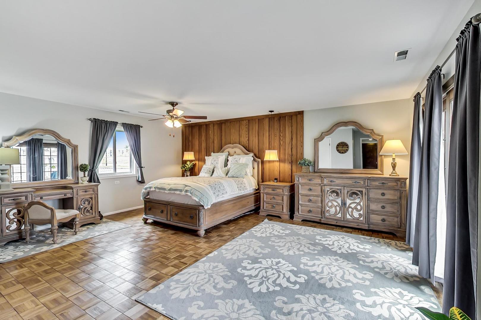 336 Sunset Lane Wheeling, IL 60090 - Photo 18 of 43