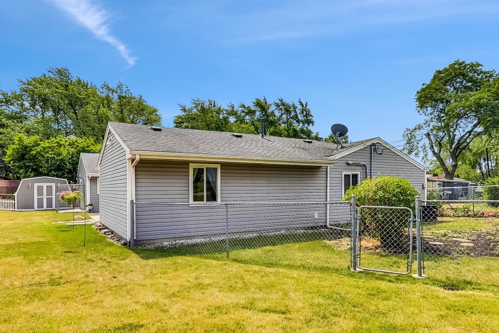 336 Sunset Lane Wheeling, IL 60090 - Photo 31 of 43