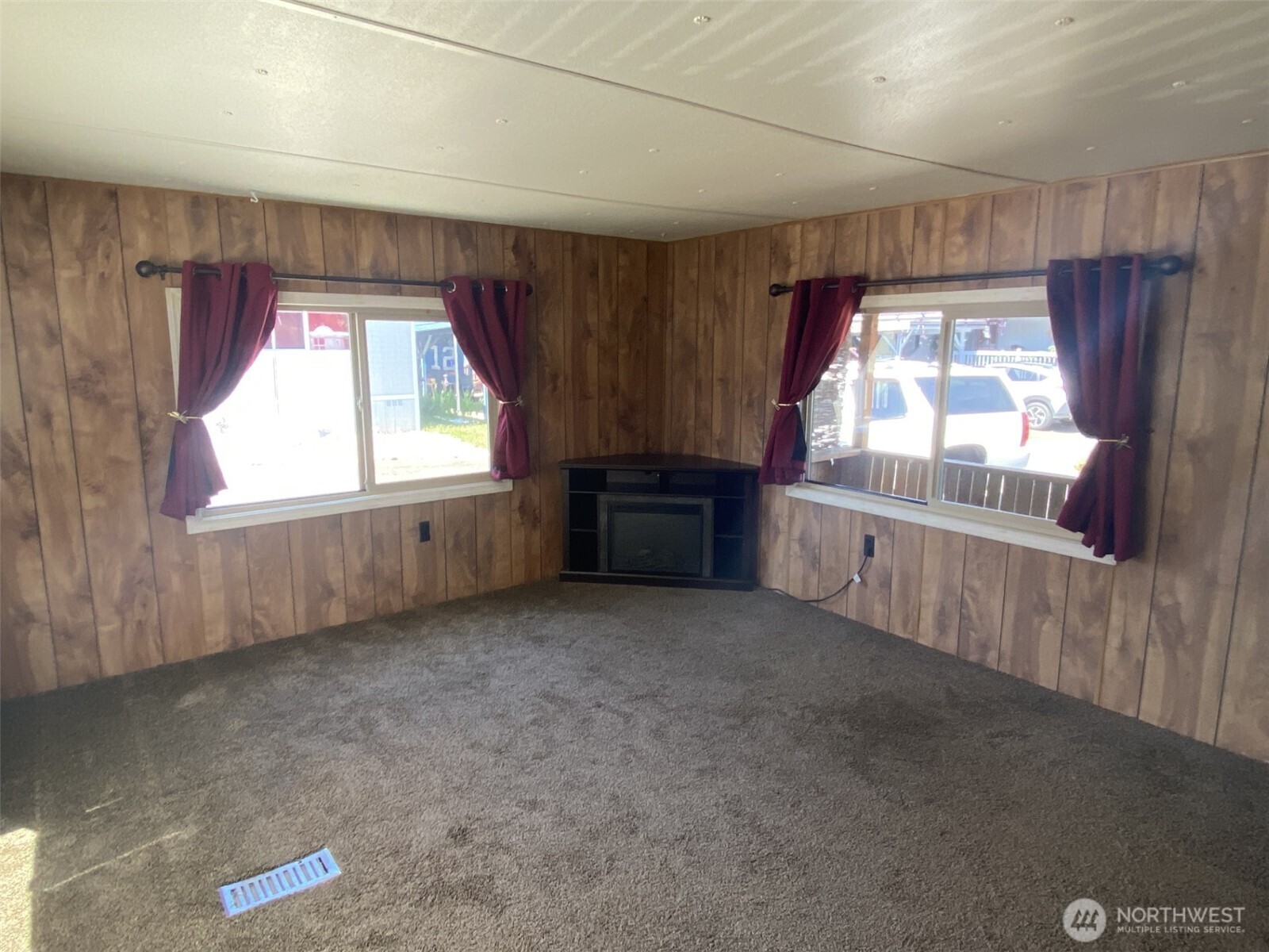 17103 Spanaway Loop Road South, Unit 22 Spanaway, WA 98387 - Photo 4 of 8