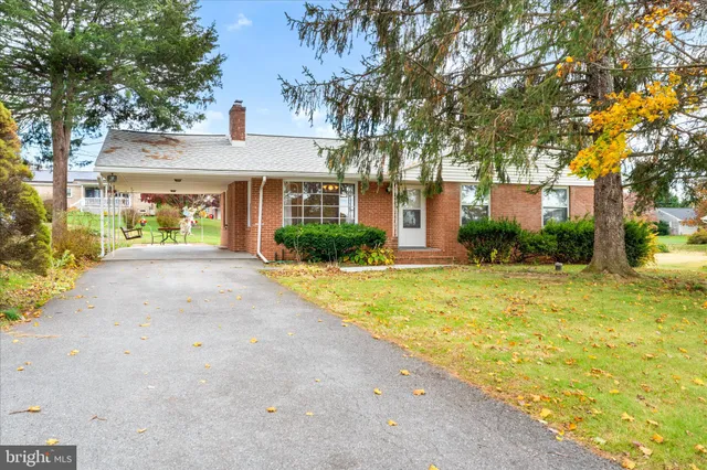 $220,000 | 10041 Downsville Pike, Hagerstown, MD 21740