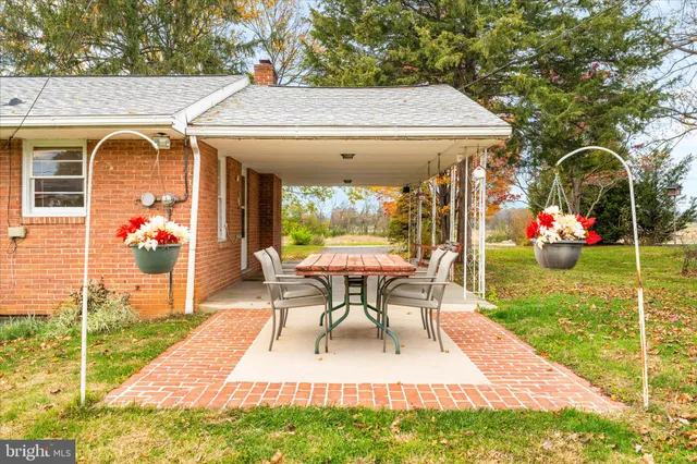 $220,000 | 10041 Downsville Pike, Hagerstown, MD 21740