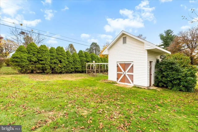 $220,000 | 10041 Downsville Pike, Hagerstown, MD 21740