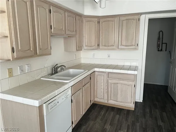$1,595 | 701 Capri Drive, Unit 11B, Boulder City, NV 89005