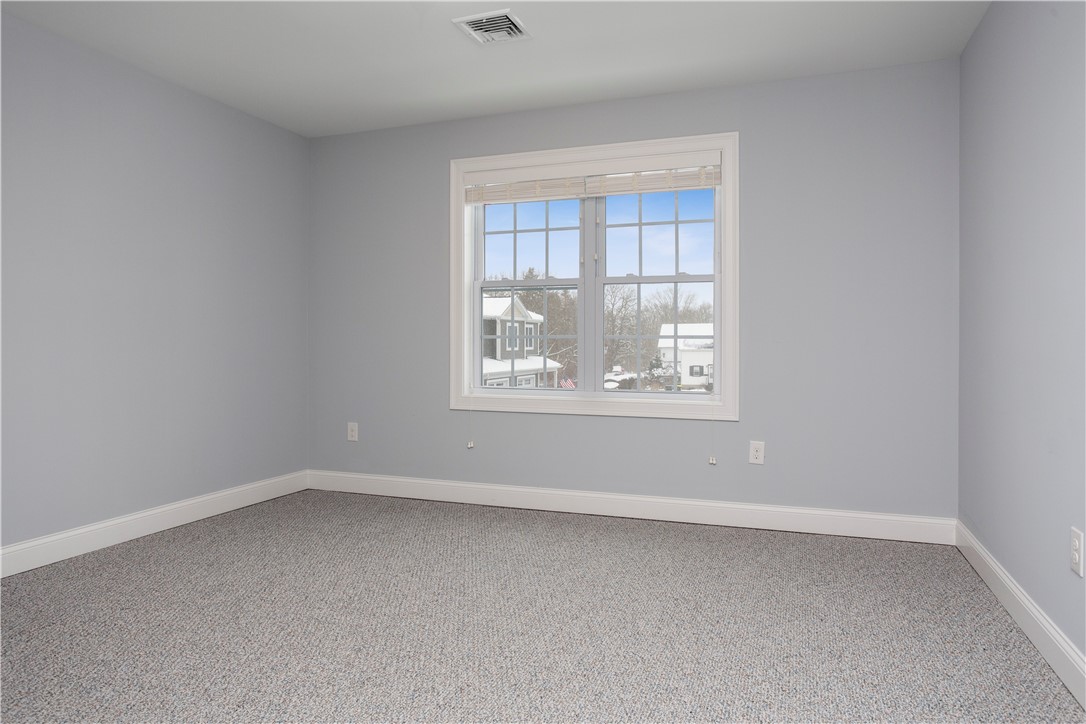 314 Chases Lane, Unit A Middletown, RI 02842 - Photo 32 of 48