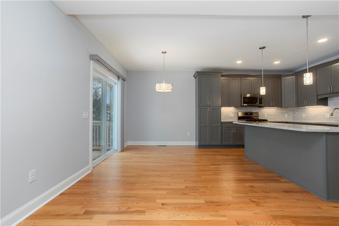 314 Chases Lane, Unit A Middletown, RI 02842 - Photo 6 of 48