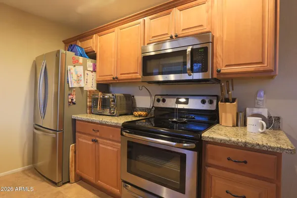 $2,195 | 2845 East Sierra Street, Phoenix, AZ 85028