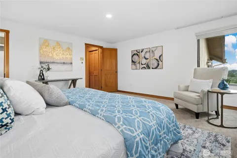 $1,988,000 | 4730 154th Place Southeast, Bellevue, WA 98006