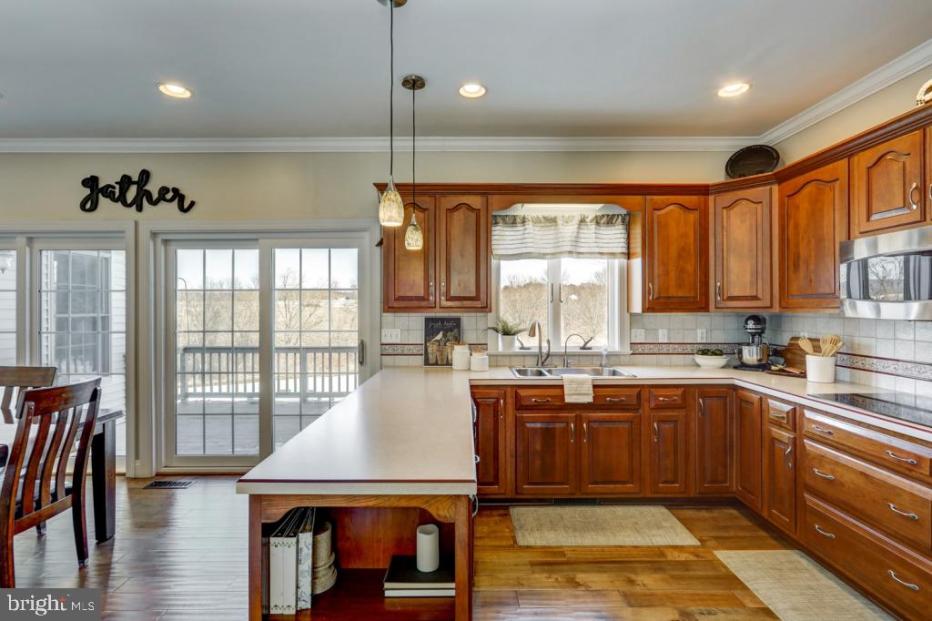 725 Rohen Ridge Drive Lititz, PA 17543 - Photo 15 of 56
