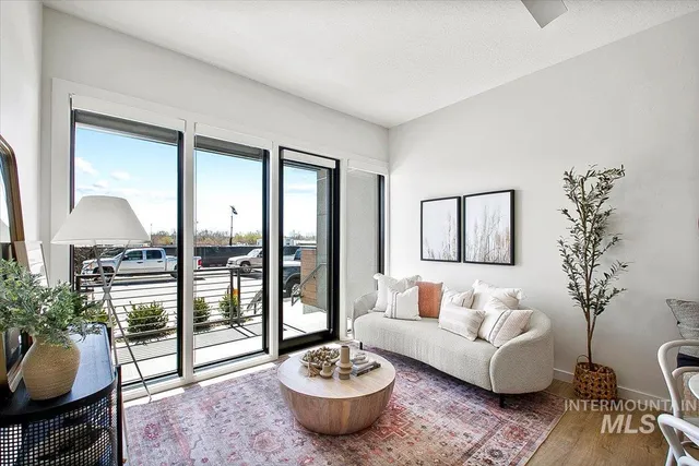 $400,000 | 3928 East Haystack Street, Unit 109, Boise, ID 83716