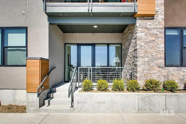 $400,000 | 3928 East Haystack Street, Unit 109, Boise, ID 83716