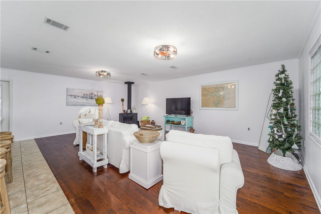 1484 Horseshoe Cove Road Waverly, GA 31565 - Photo 15 of 46