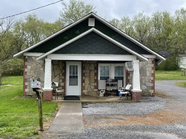 $686,516 | 520 Sandusky Street, Shelbyville, TN 37160