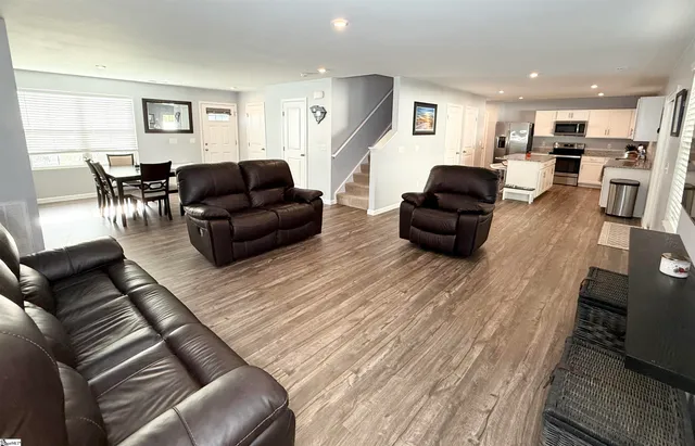 $329,999 | 168 Queens Mill Court, Pendleton, SC 29670