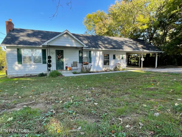 $299,900 | 138 Maryville Highway, Seymour, TN 37865