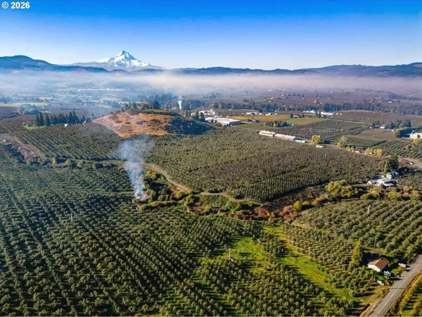 $1,875,000 | 2650 Van Horn Drive, Hood River, OR 97031
