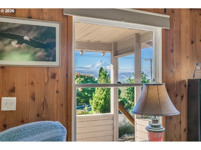 $1,875,000 | 2650 Van Horn Drive, Hood River, OR 97031