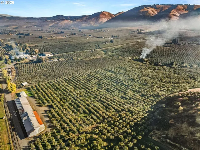 $1,875,000 | 2650 Van Horn Drive, Hood River, OR 97031