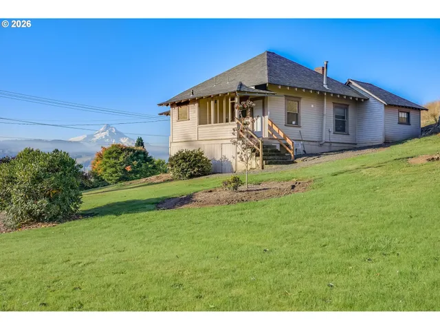 $1,875,000 | 2650 Van Horn Drive, Hood River, OR 97031