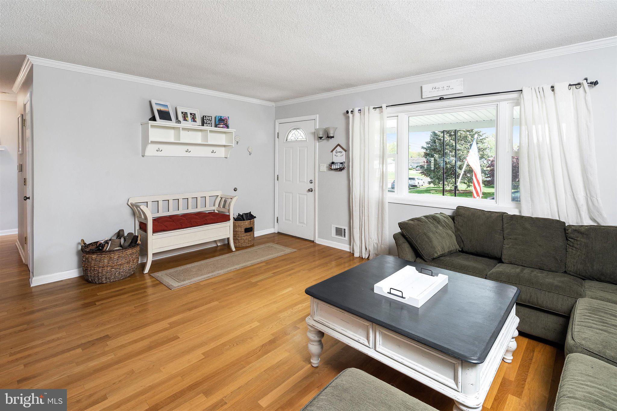 20 Cardigan Road Hamilton, NJ 08690 - Photo 5 of 33