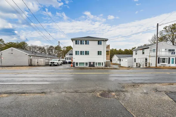 $499,900 | 162 East Grand Avenue, Unit 301, Old Orchard Beach, ME 04064