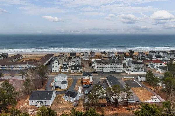 $499,900 | 162 East Grand Avenue, Unit 301, Old Orchard Beach, ME 04064