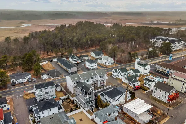 $499,900 | 162 East Grand Avenue, Unit 301, Old Orchard Beach, ME 04064