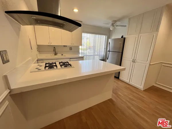 $2,100 | 4361 Berryman Avenue, Unit 1, Los Angeles, CA 90066