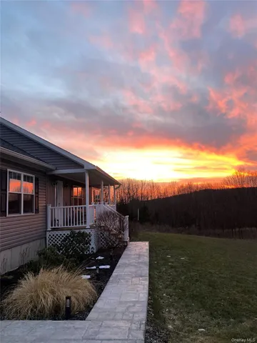 $575,000 | 292 Battenfeld Road, Red Hook, NY 12571