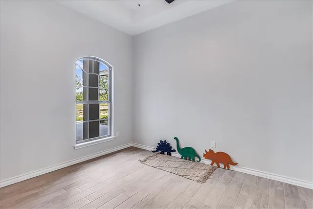 an empty room with window