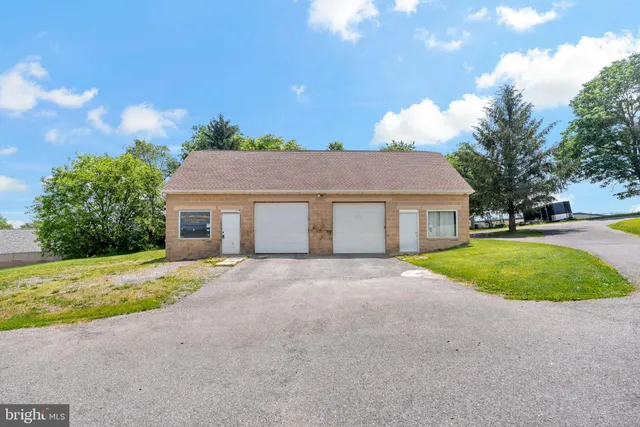 $379,900 | 352 Stribling Road, Martinsburg, WV 25403