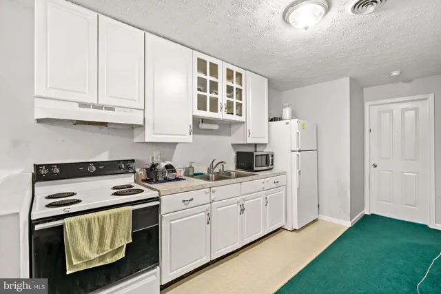 $379,900 | 352 Stribling Road, Martinsburg, WV 25403