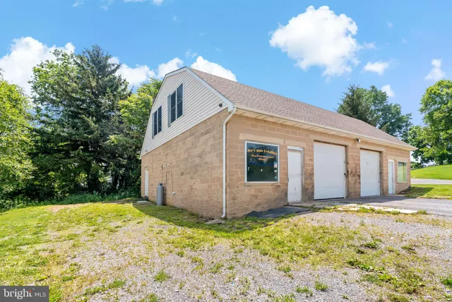 $379,900 | 352 Stribling Road, Martinsburg, WV 25403