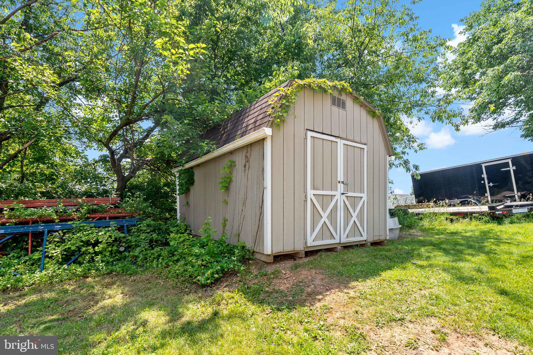 352 Stribling Road Martinsburg, WV 25403 - Photo 10 of 38