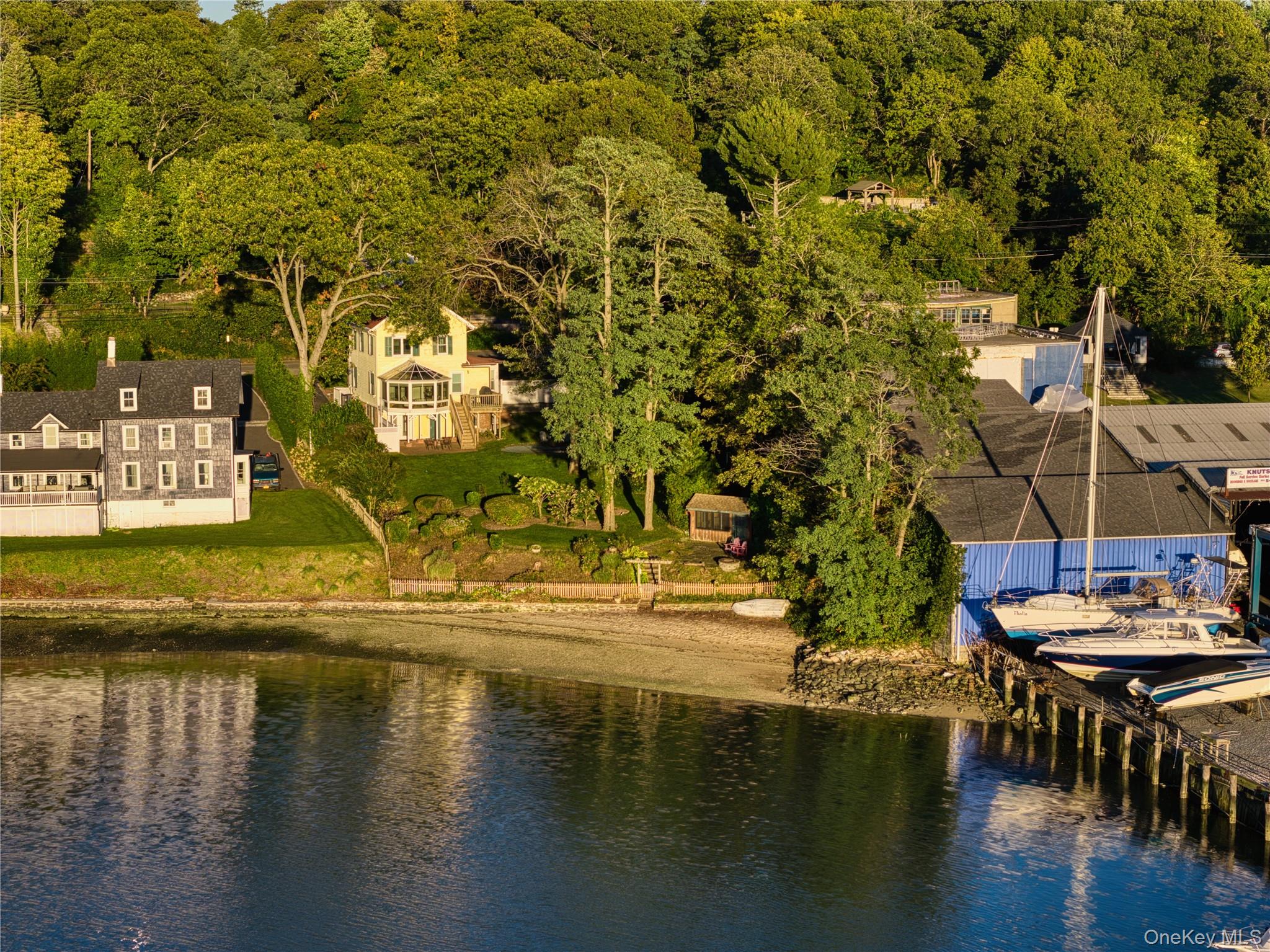 43 East Shore Road Huntington, NY 11743 - Photo 3 of 4 Gallery Image 3