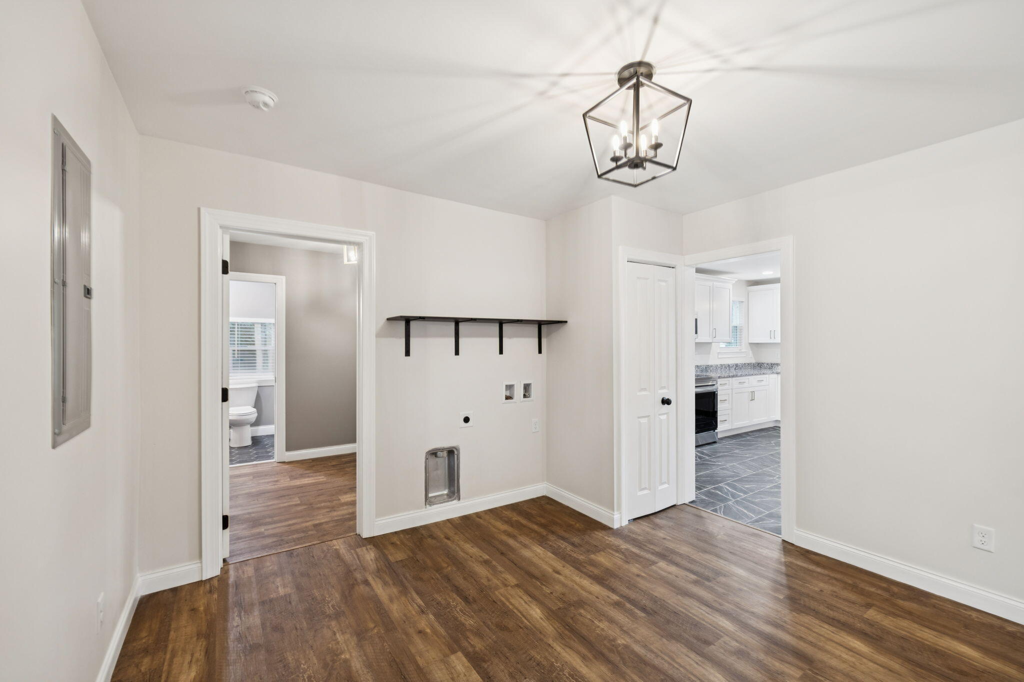 6150 East Brainerd Road Chattanooga, TN 37421 - Photo 11 of 28 13-6150 E Brainerd Rd Chattanooga - 013