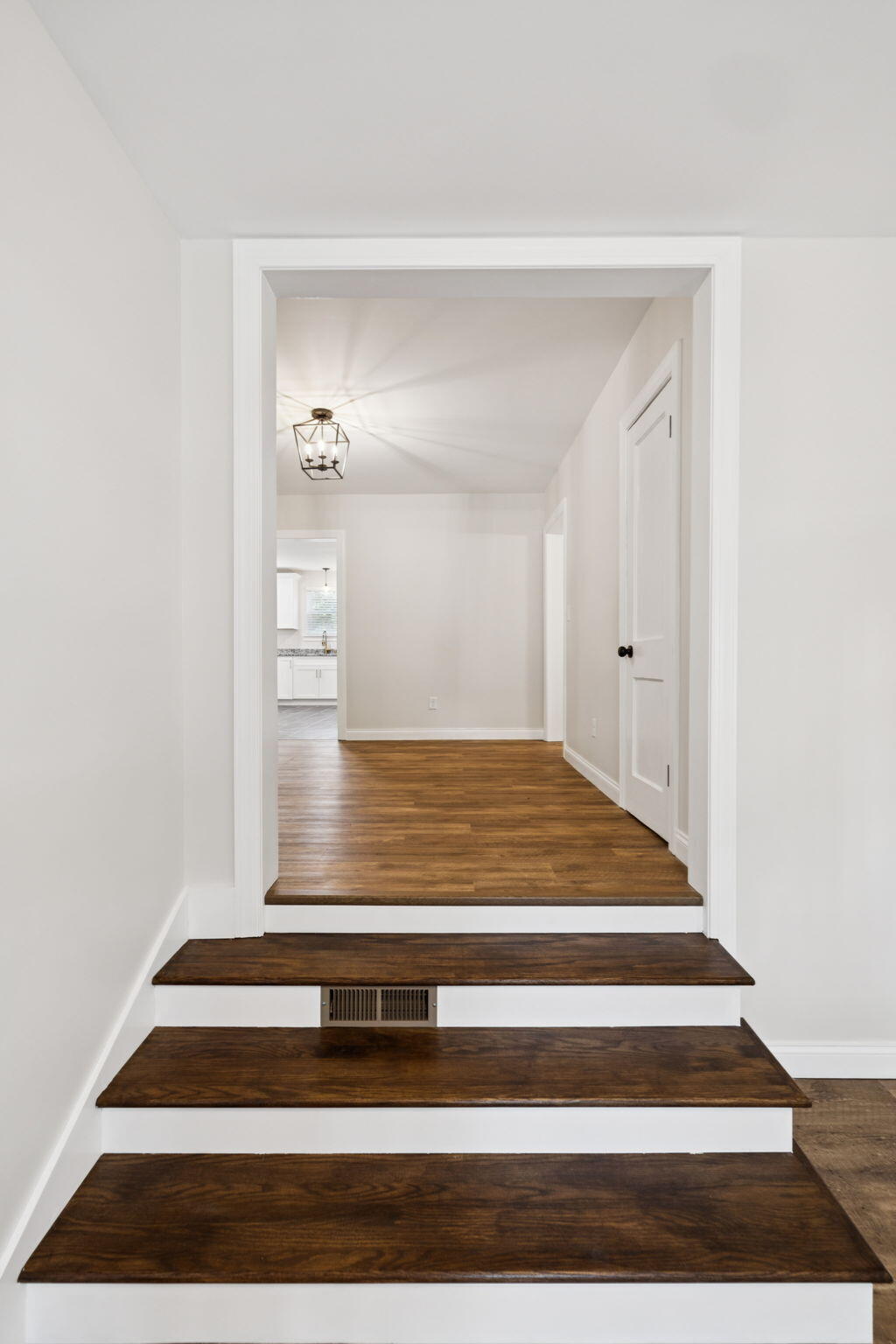 6150 East Brainerd Road Chattanooga, TN 37421 - Photo 19 of 28 37-6150 E Brainerd Rd Chattanooga - 037