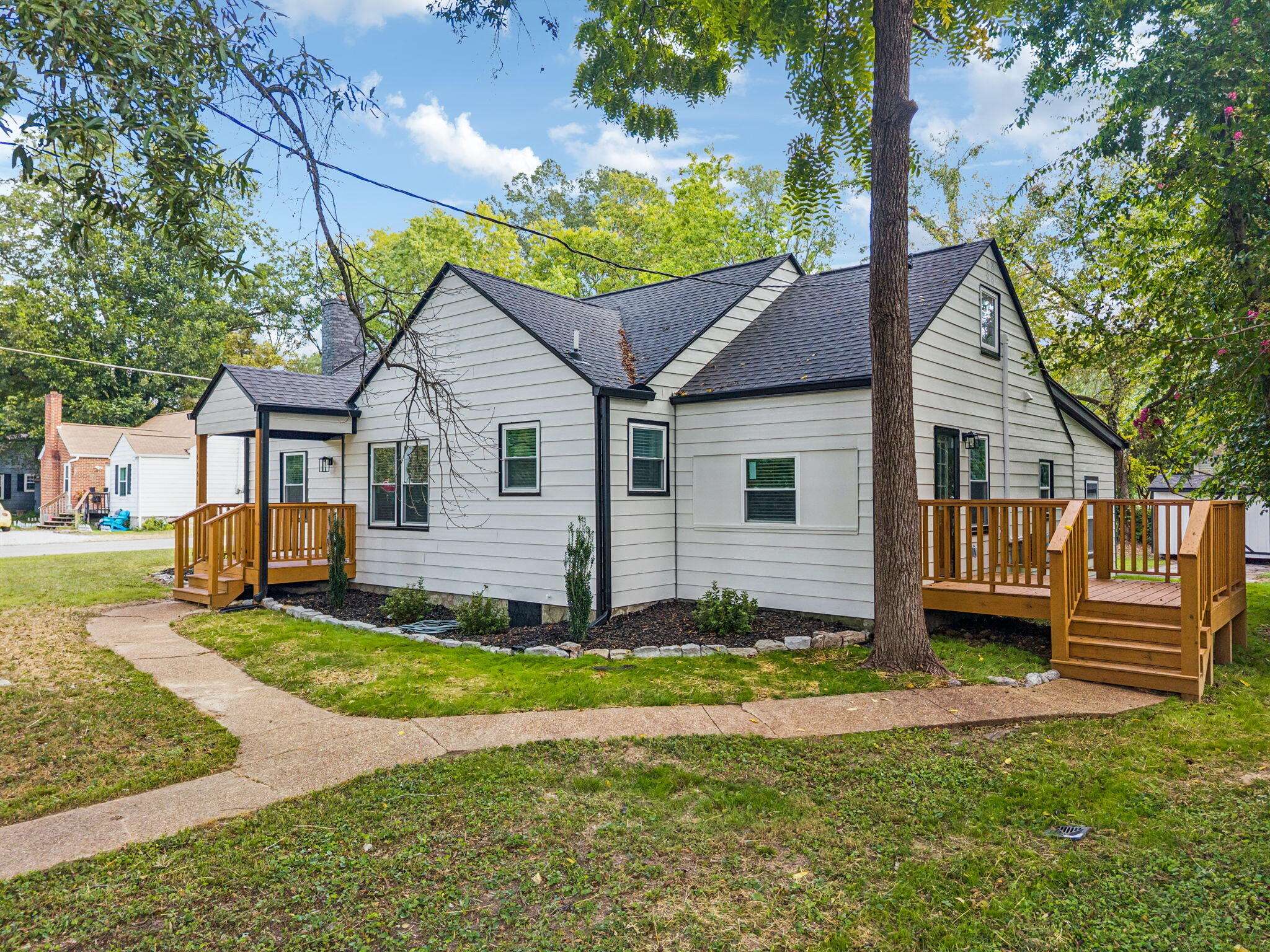 6150 East Brainerd Road Chattanooga, TN 37421 - Photo 3 of 28 5-6150 E Brainerd Rd Chattanooga - 005