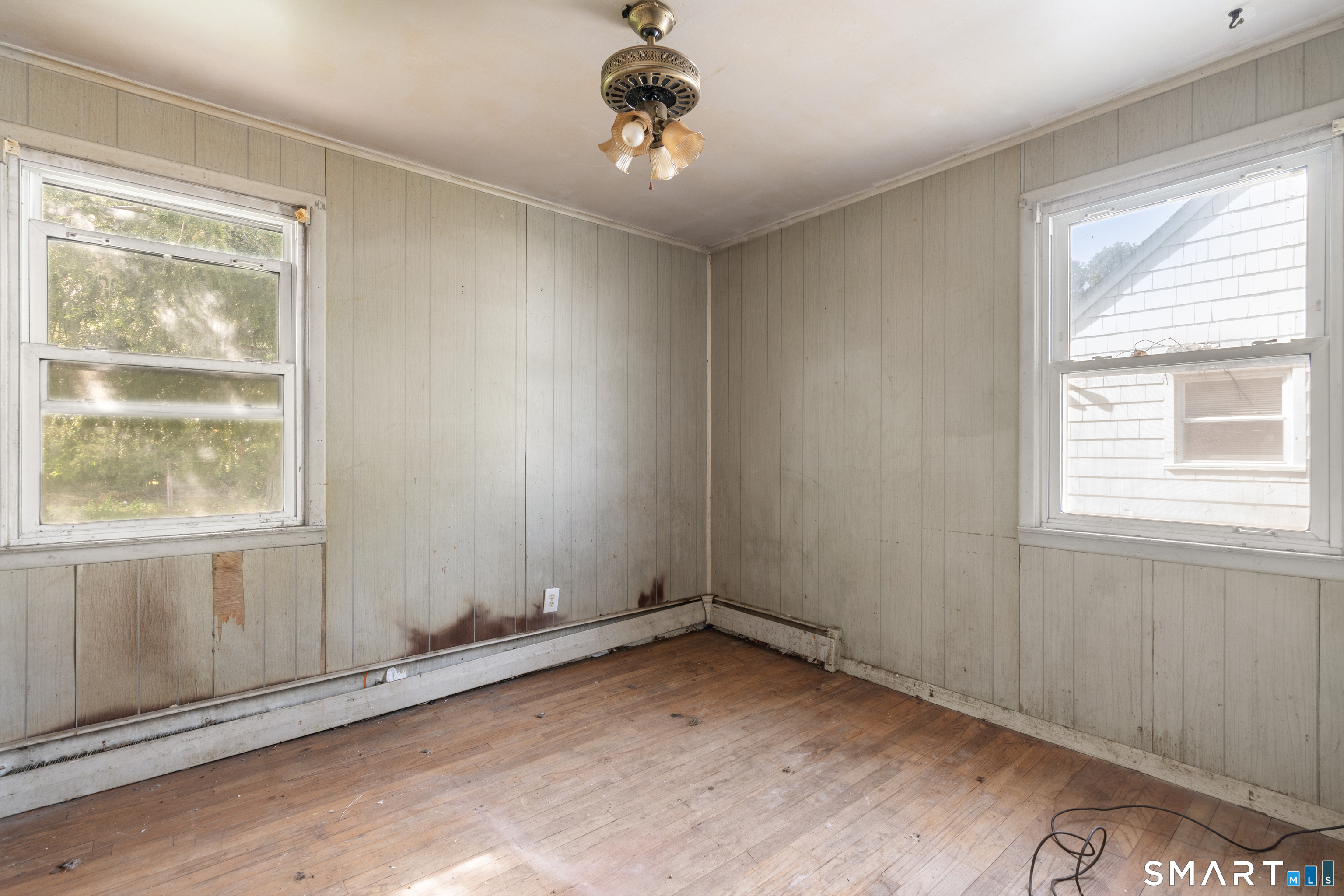 75 Brookside Avenue Bridgeport, CT 06606 - Photo 11 of 24 a view of a window in an empty room with a window