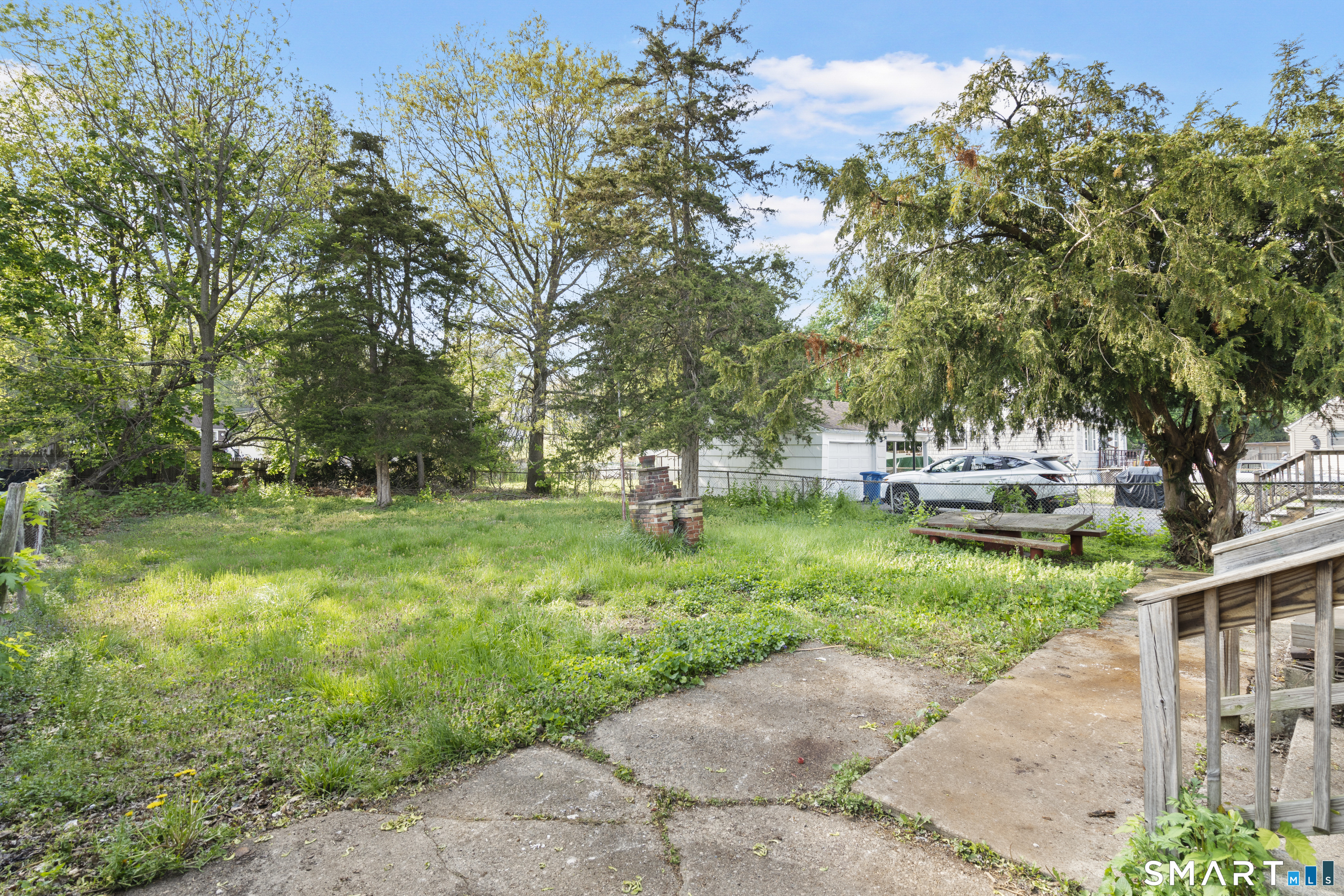 75 Brookside Avenue Bridgeport, CT 06606 - Photo 21 of 24 a view of a park with large trees