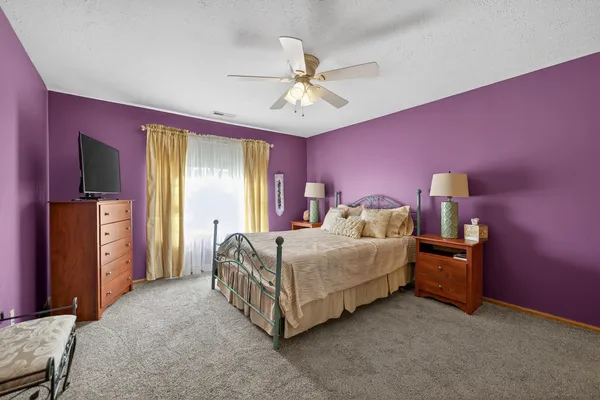 $225,000 | 941 Arvle Circle, Unit 941, Sycamore, IL 60178
