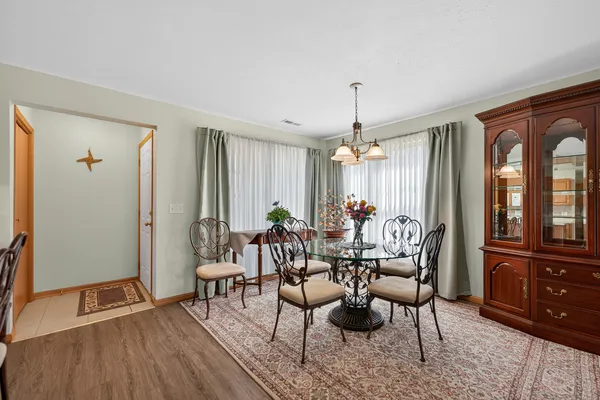 $225,000 | 941 Arvle Circle, Unit 941, Sycamore, IL 60178